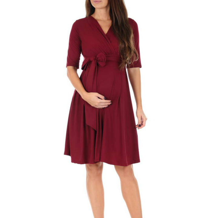 Casual Nursing Wear For Moms front view solid color outfit