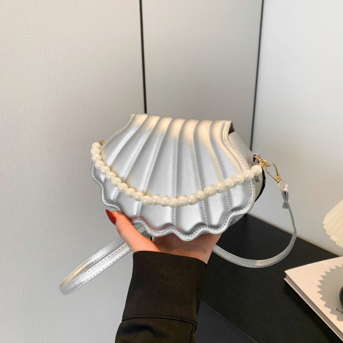 Simple Messenger Bag Women's Shoulder Shell Bag