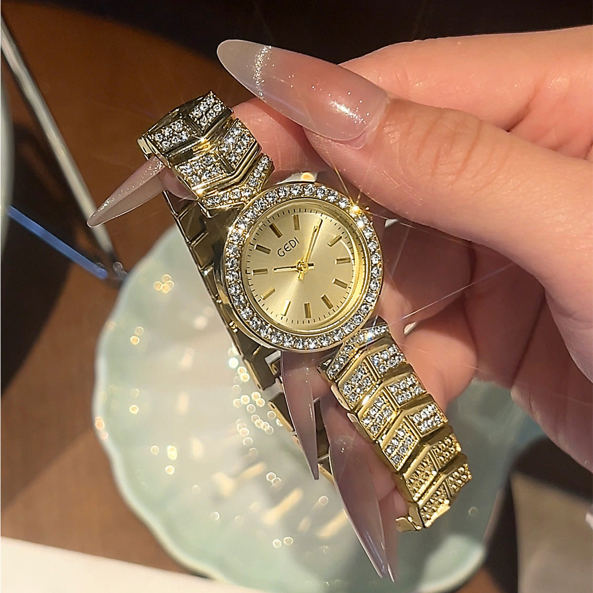 Elegant Gedi Women’s Watch